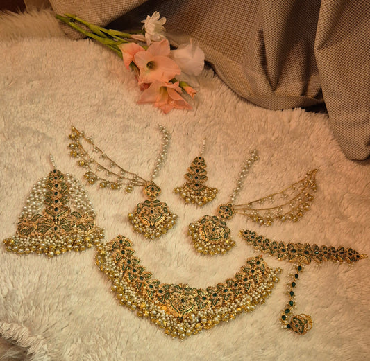 Green&White bridal set